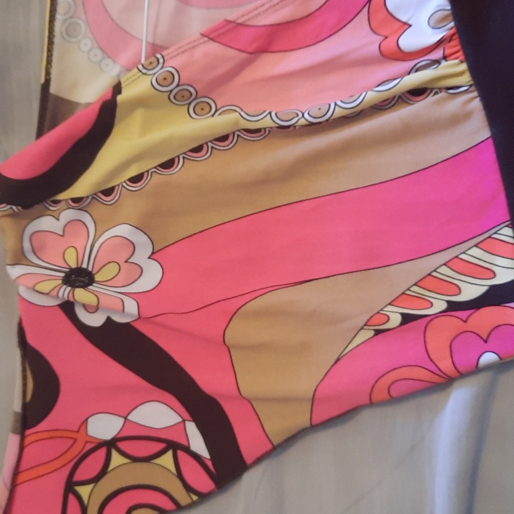 Dress - Picture 4 of 4